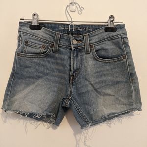Levi's Cutoffs